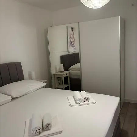 Sini ماكارسكا