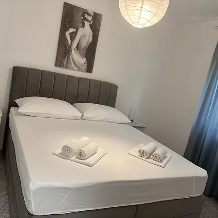 Sini Apartment