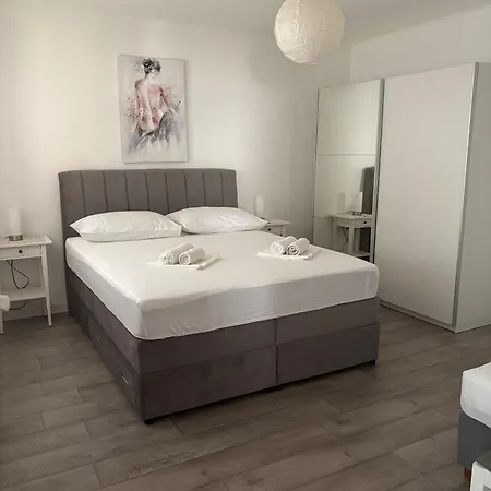 Sini Apartment