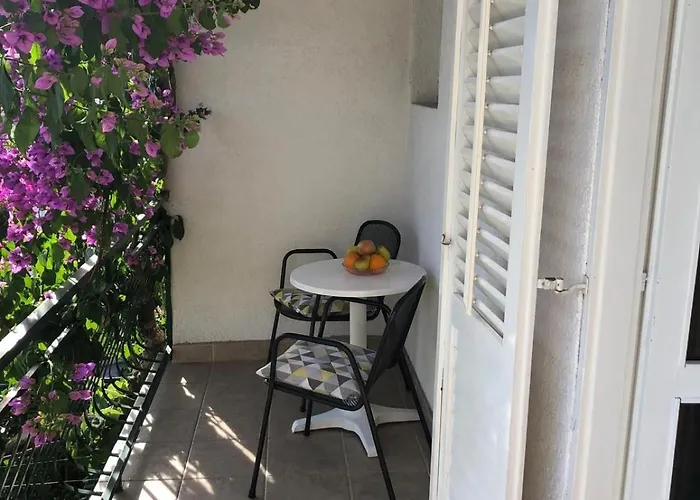 Sini * Макарска