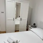 Sini * Makarska